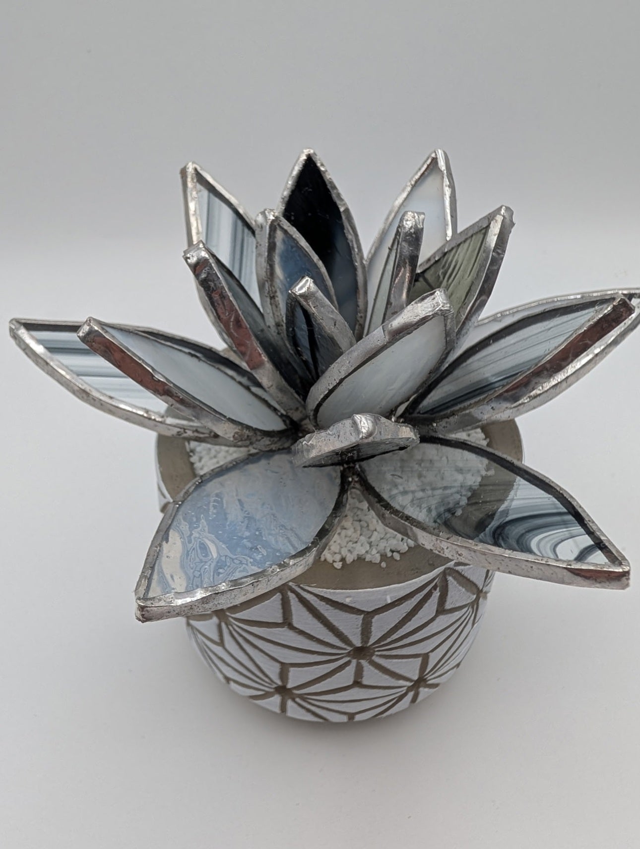Swirly Whites and Greys in White Pot